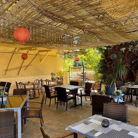 Auberge Du Relais D Auniac Hotel Bar Restaurant Piscine Anglars-Nozac Dış mekan fotoğraf