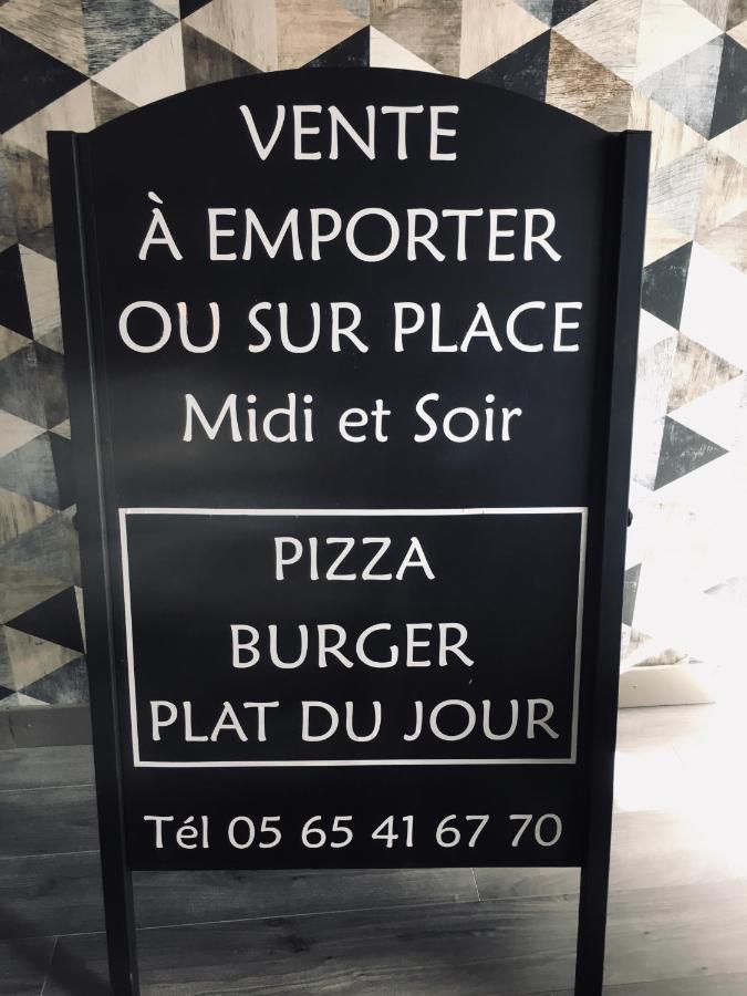 Auberge Du Relais D Auniac Hotel Bar Restaurant Piscine Anglars-Nozac Dış mekan fotoğraf