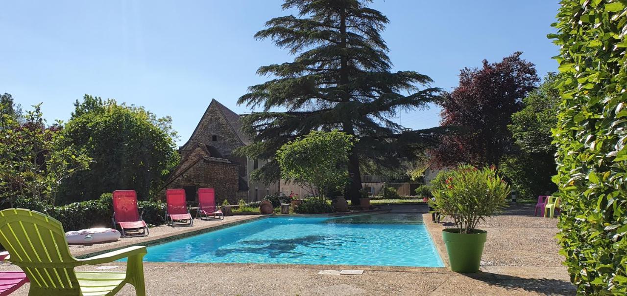 Auberge Du Relais D Auniac Hotel Bar Restaurant Piscine Anglars-Nozac Dış mekan fotoğraf