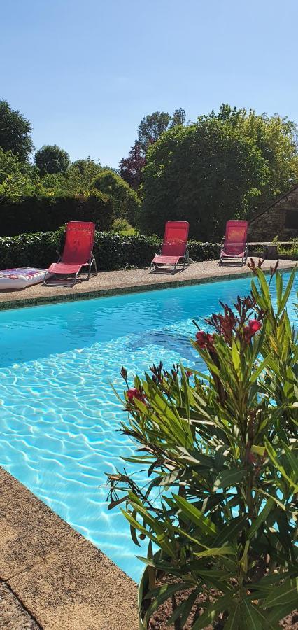 Auberge Du Relais D Auniac Hotel Bar Restaurant Piscine Anglars-Nozac Dış mekan fotoğraf