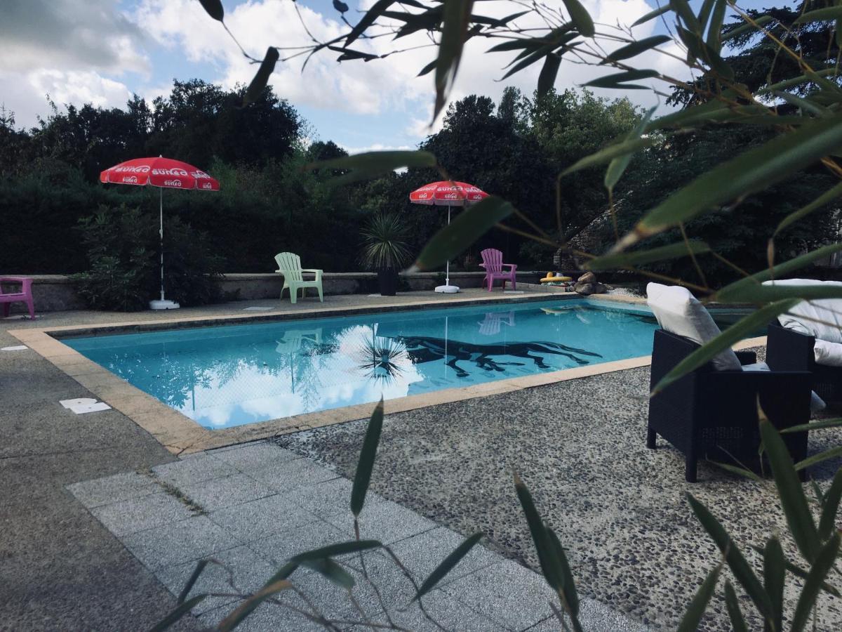 Auberge Du Relais D Auniac Hotel Bar Restaurant Piscine Anglars-Nozac Dış mekan fotoğraf