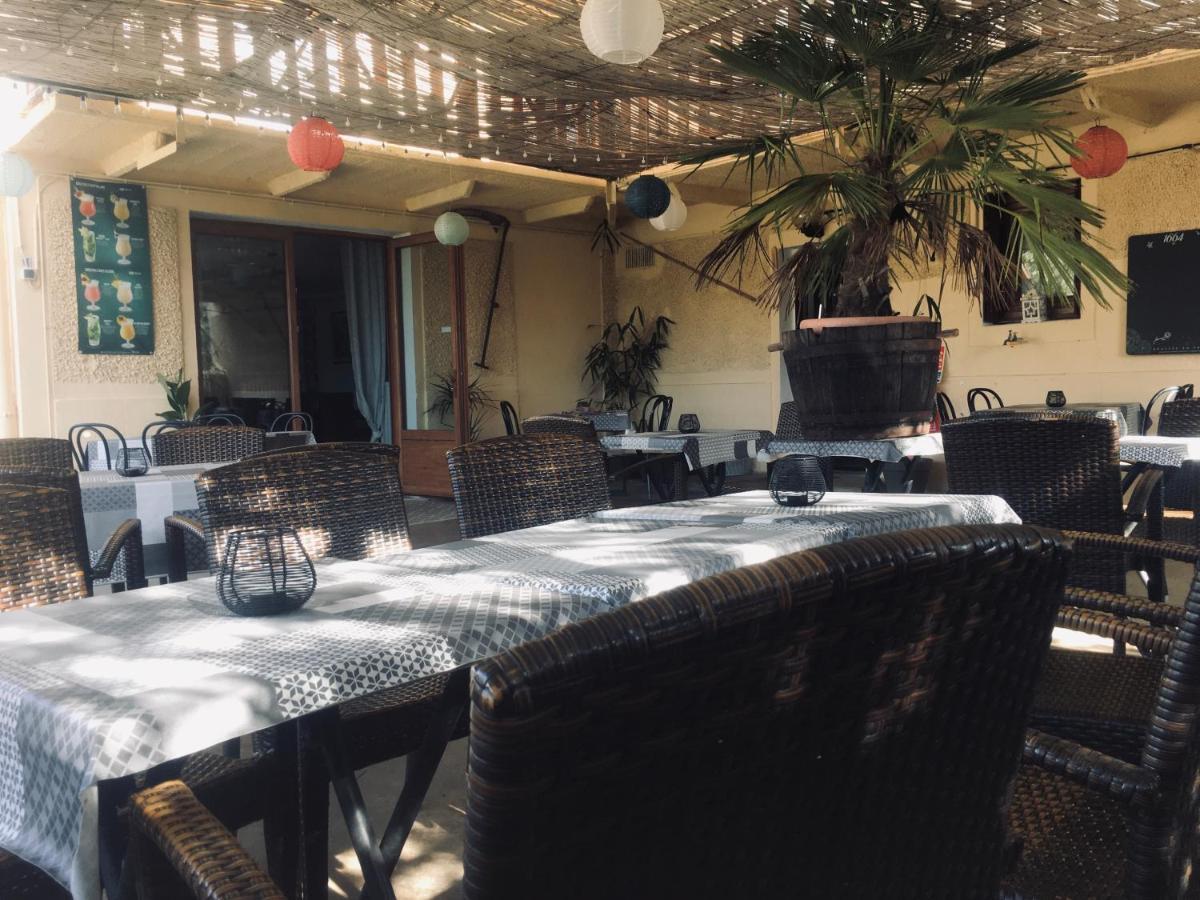 Auberge Du Relais D Auniac Hotel Bar Restaurant Piscine Anglars-Nozac Dış mekan fotoğraf
